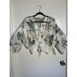NWT Timing Los Angeles Tropical Floral Kimono Crop Top White Lace Trim Large